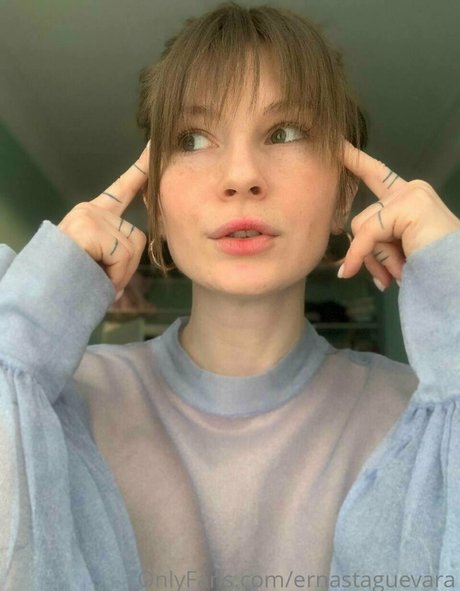 Ernesta Guevara ポルノスター ヌード ギャラリー