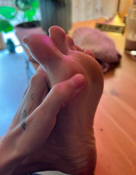 タイのアナルOnlyFans アート裸 画像