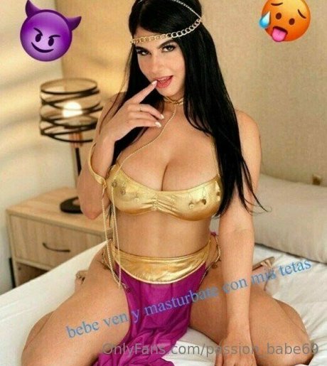 デカ尻ジーンズ OnlyFans ホットヌード 画像