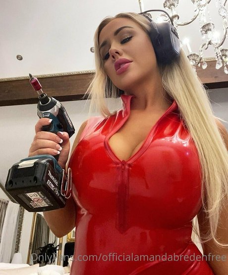 ティーンシーメールOnlyFans ホットセックス 写真