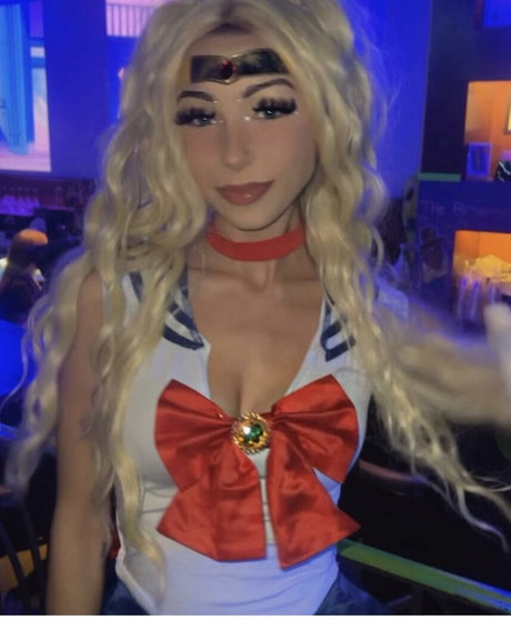 トップレスビーチOnlyFans セクシーxxx 写真