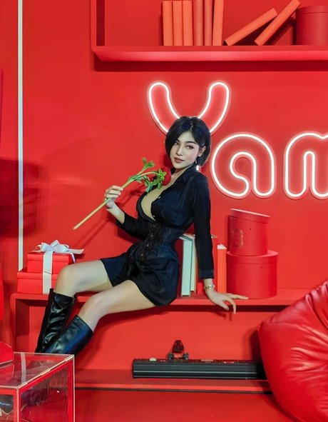 Kimrang セックスモデル 写真