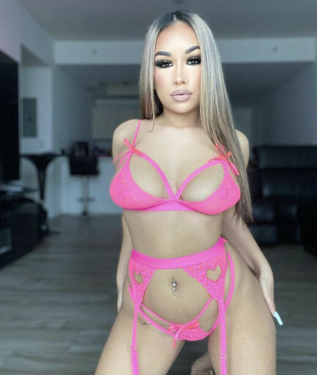 Ikingm セクシーなスター 写真