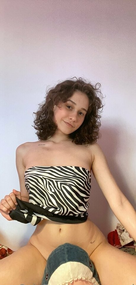 張りのあるおっぱいOnlyFans セクシーヌード 画像