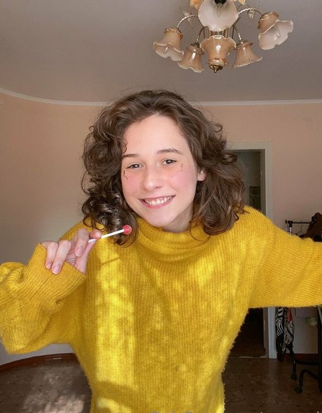 naaami ヌードのポルノスター 写真