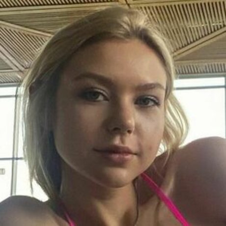 Molchan Anastasiya HDモデル 写真