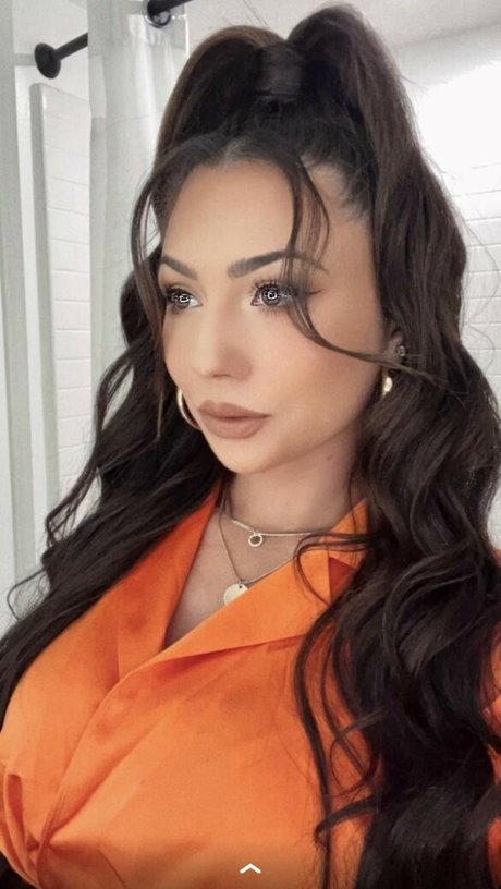 小柄なブロンドの熟女OnlyFans 裸 写真