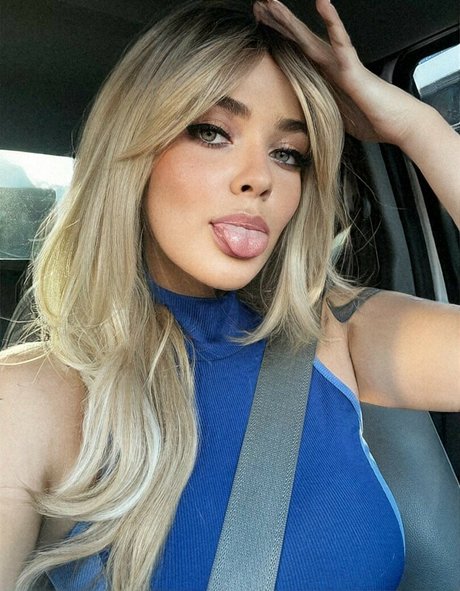 Serena Stone xxxモデル 写真