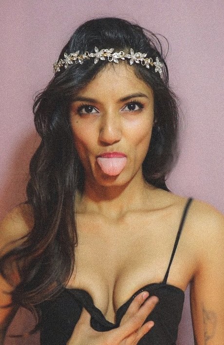 裸のプリンセスOnlyFans HD 写真