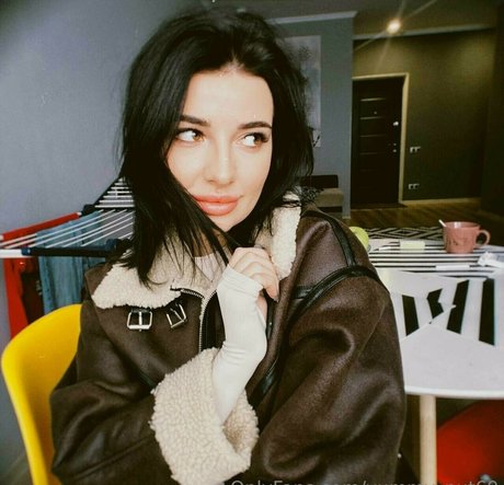 Yummy Nut 裸のモデル 写真