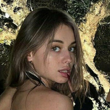 vvanessa v 無料のポルノスター 写真