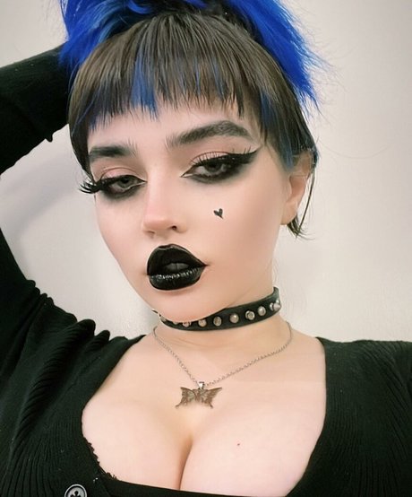 Queen Nephilim 裸モデル 画像