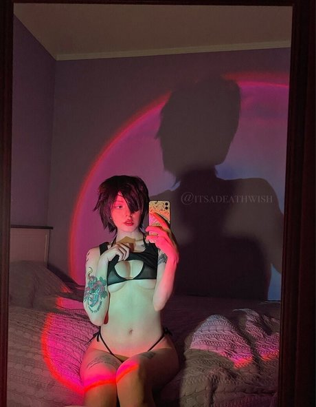 ブロンドヨガOnlyFans 美しい裸 写真