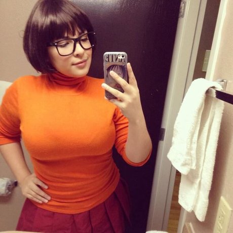 曲線美の赤毛OnlyFans ホット 画像