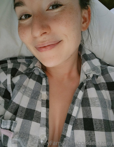 GoddessZoey 裸モデル ギャラリー