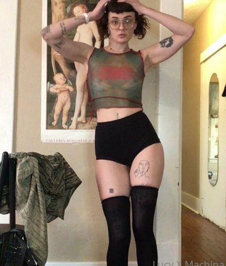 lucyxmachina スター ヌード 画像