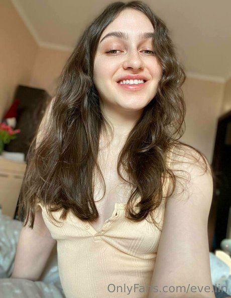 eve lin ヌードスター 写真