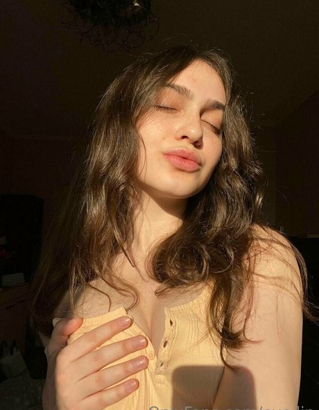 eve lin ポルノスター 独占 写真