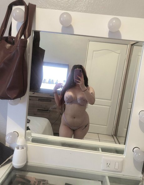 リップスオンリーファンズ 無料xxx 画像