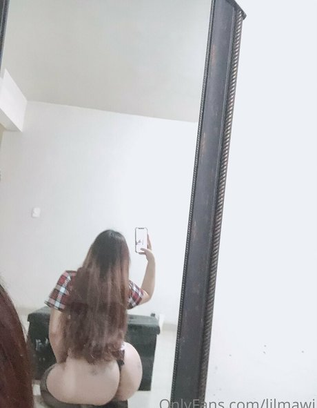 lilmawi xxxスター 写真