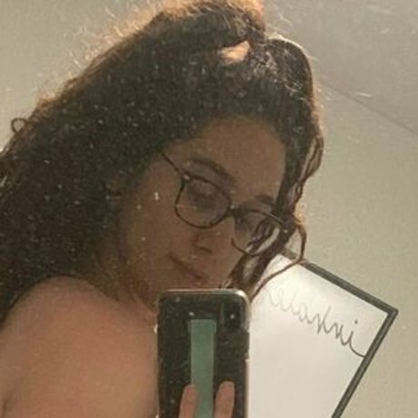 アジア人トゥインクOnlyFans セクシー裸 ギャラリー