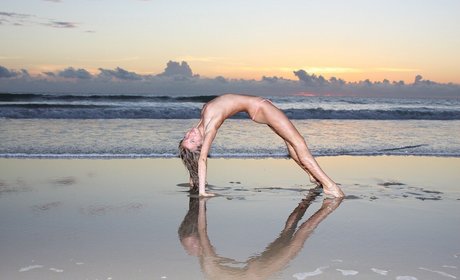 ブロンドヨガOnlyFans 美しい 写真