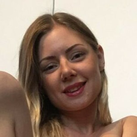 女子高生OnlyFans ポルノ 写真