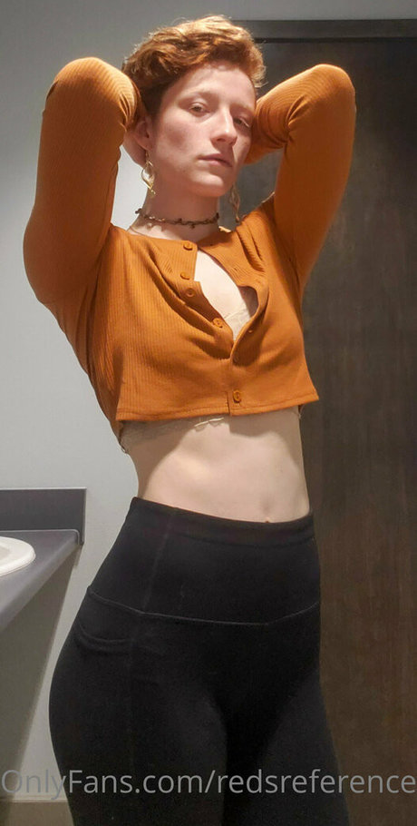 redsreferences アダルトスター 写真