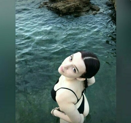 主観視点のアジア人OnlyFans 無料ヌード ギャラリー