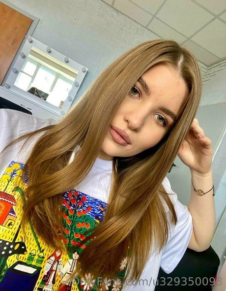 最もホットなOnlyFans ポルノ 写真