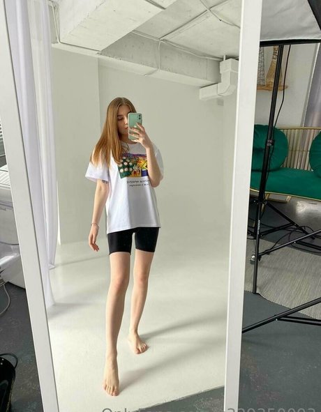 膨らみ OnlyFans ホット 画像