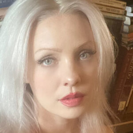 Sydney Spies セクシーなスター 写真