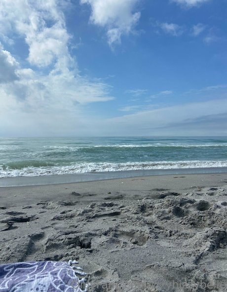 izzybizzybelle ホットなスター 写真