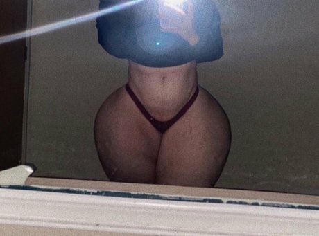 Omwhore アートポルノスター 写真