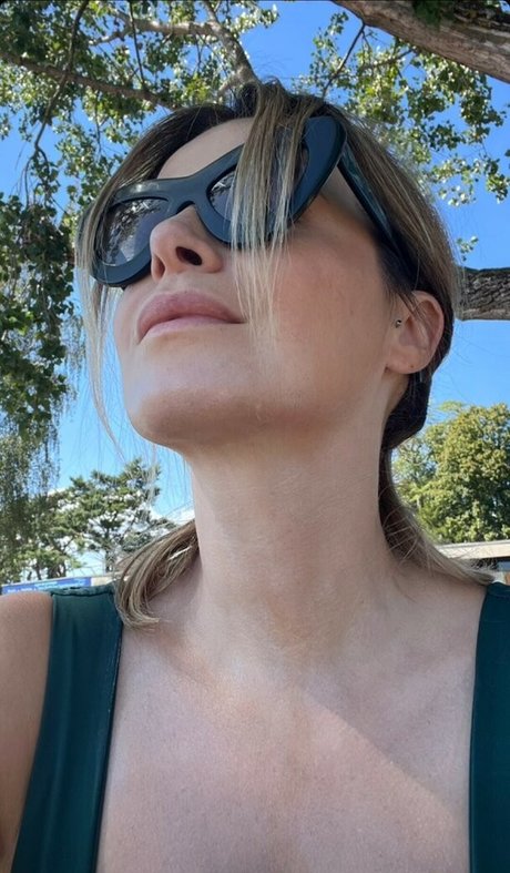 アジア人トゥインクOnlyFans セクシーxxx ギャラリー