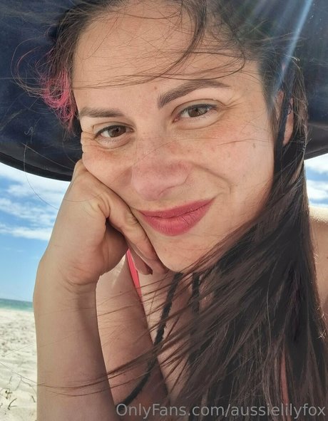 aussielilyfox profile image