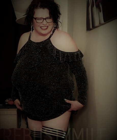 maturebustymom アートモデル 画像