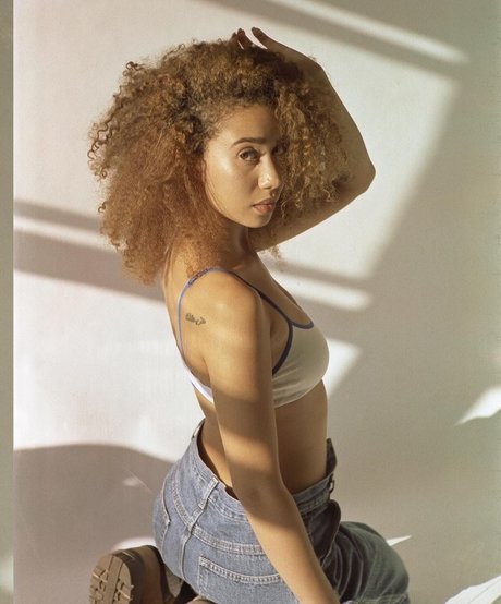 xulanichristine ポルノモデル 画像