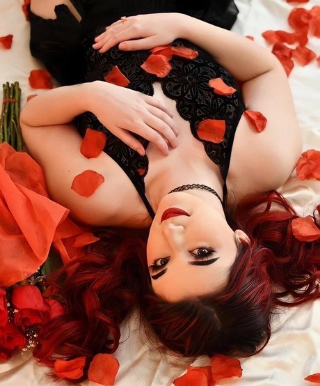 Biologistinbeauty ポルノモデル 写真