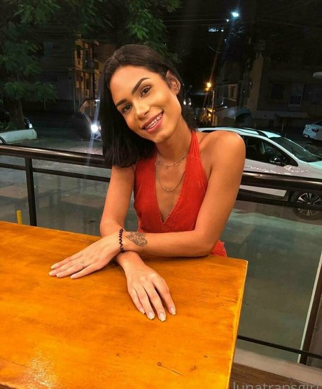 lunalacerda アートモデル 写真