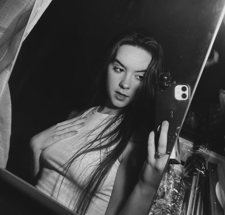 Laura Anne 高品質モデル 写真