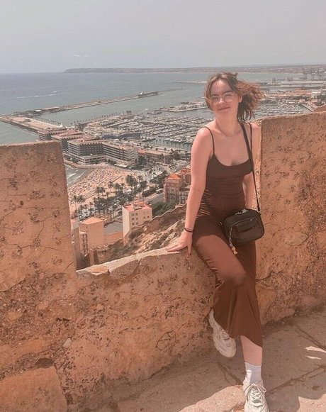 Laura Anne HDポルノスター 写真