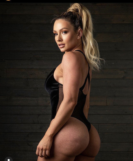 Paige Hathaway 素敵なモデル 写真