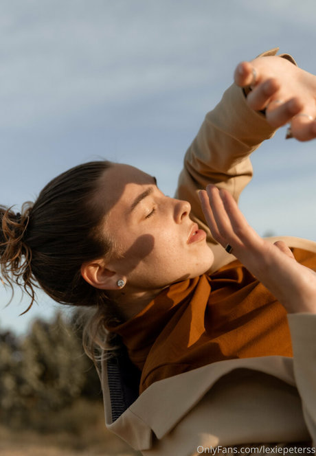 曲線美の赤毛OnlyFans ヌード 写真