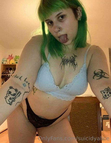 suicidyalice 無料モデル 写真