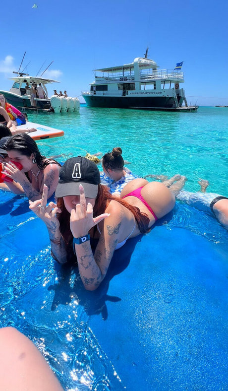 Lara Silva profile image