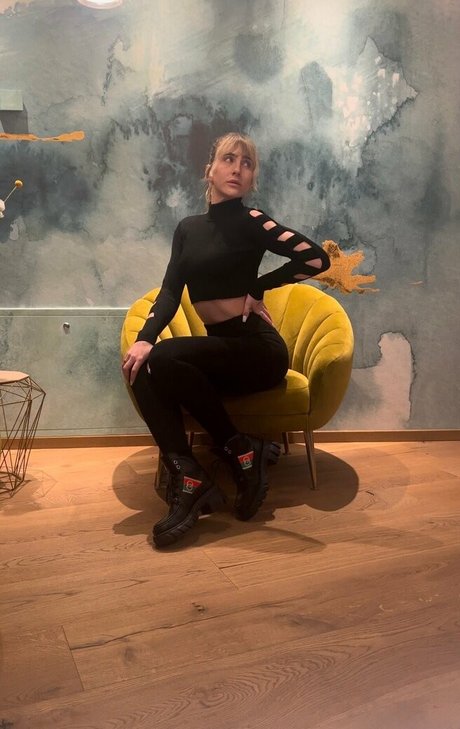 movementswithmolly 無料女優 ギャラリー