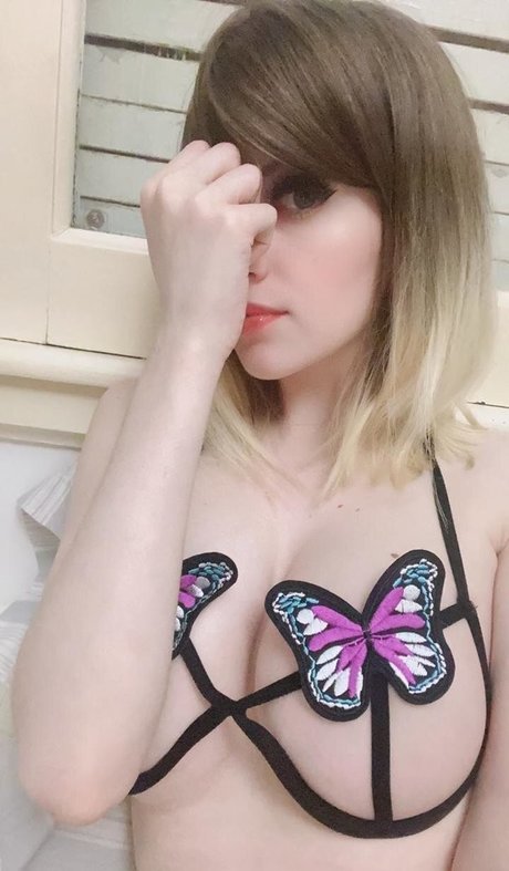かわいい巨乳OnlyFans アダルト 写真
