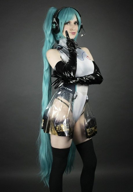 手袋onlyfans 美しいヌード 画像