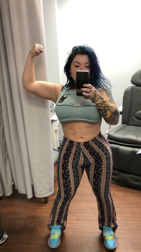 コメディアンのOnlyFans 限定 写真